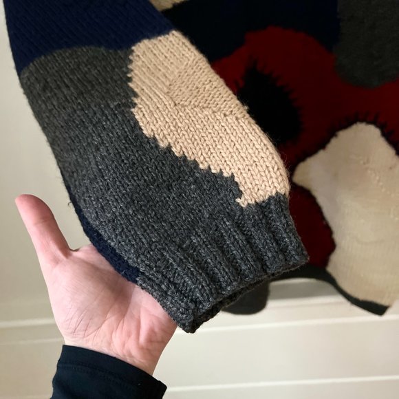 100% Wool knit Abstract Sweater Womens M/L - Picture 6 of 7